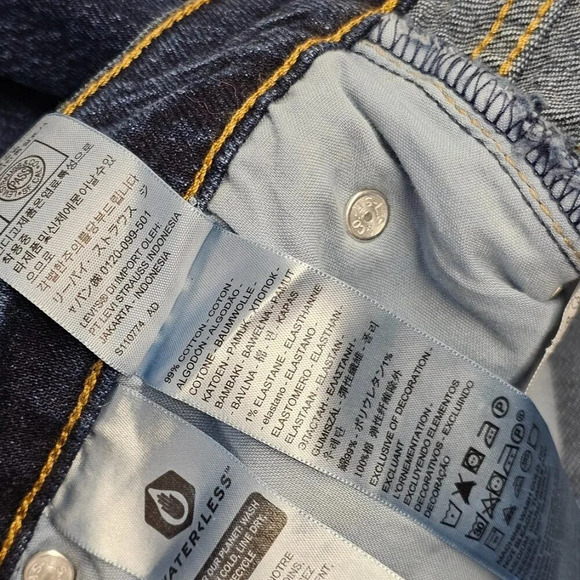 Levi's Womens 70's High  Slim Straight Jeans Size 26 Blue Denim - Picture 5 of 7